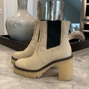 James Chelsea Boots